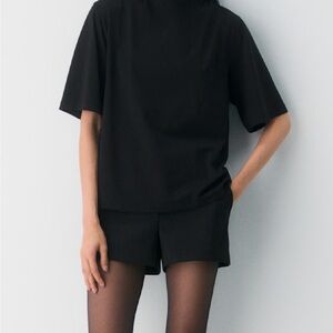 SOLD Aritzia babaton agency mini shorts size 6 black